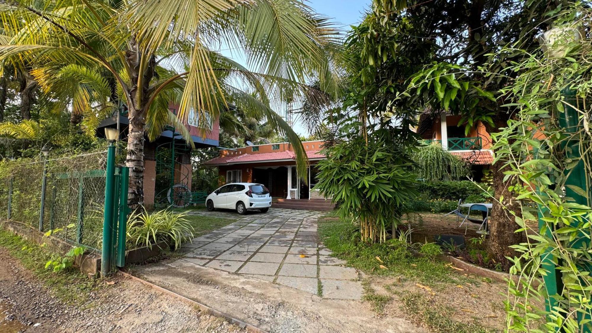 Garggi Kumarakom Village Homestay Екстер'єр фото
