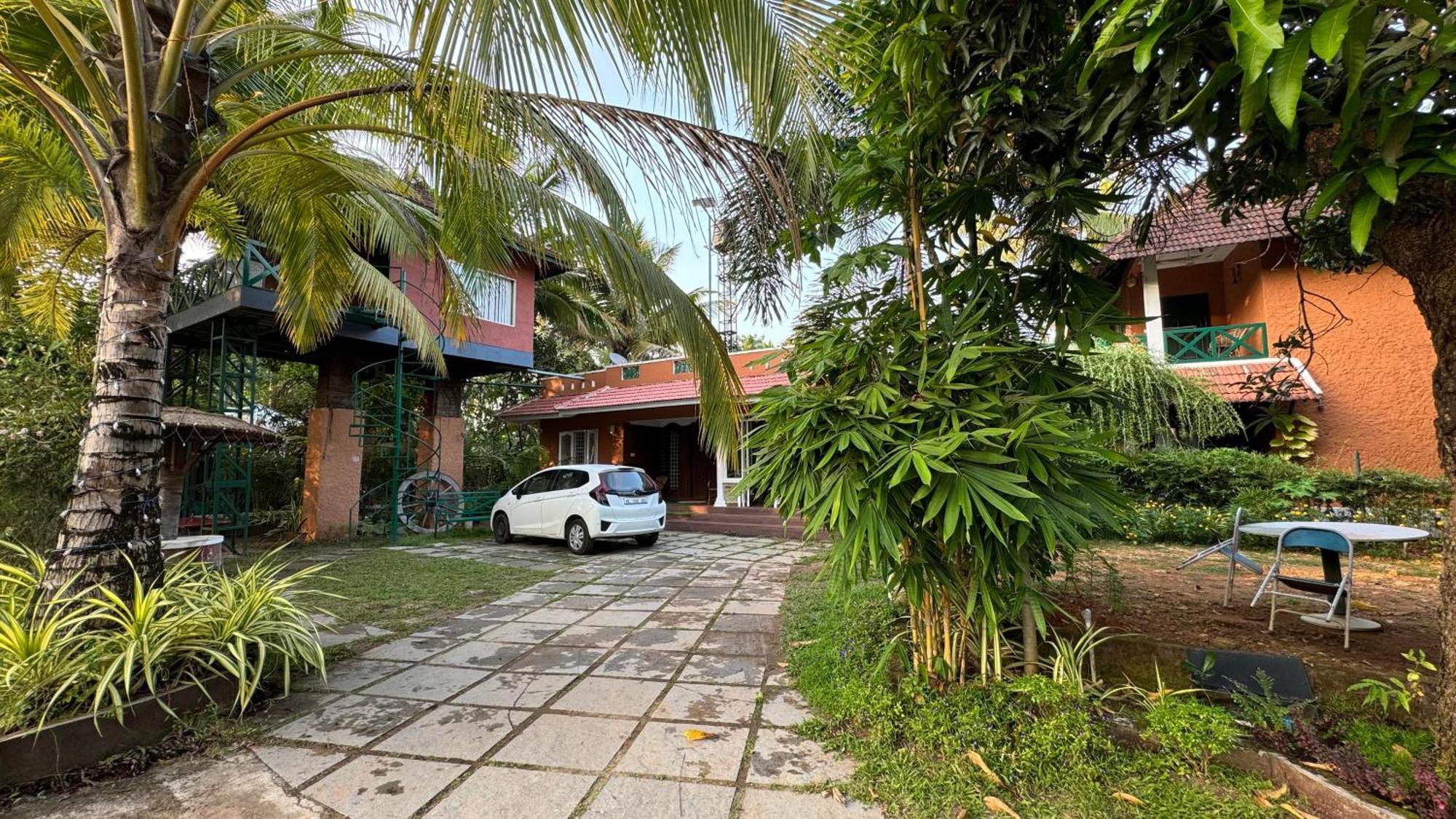 Garggi Kumarakom Village Homestay Екстер'єр фото